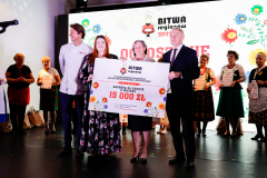 Zdobywcy-II-miejsca-Kolo-Gospodyn-Wiejskich-Wsi-Zalipie-fot.-MRiRW