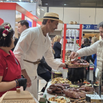 Stoisko Koła Gospodyń Wiejskich  Zakocie „Wygodni Zakociacy” na targach Grüne Woche w Belinie.