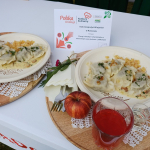 Potrawa z III miejsca - 5.	Pierogi z kaczką i nutą lubczyku w aksamitnym sosie kurkowo-jabłkowym – potrawa przygotowana przez Koło Gospodyń Wiejskich w Rossoszu 