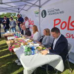 Komisja konkursowa podczas oceny jednej z prezentacji w trakcie konkursu „Polska smakuje” w Zalipiu.