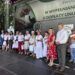 Laureaci Konkursu Kulinarnego Polska Smakuje 2026 w trakcie pozowania do zdjęcia