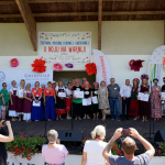 Wspólne zdjęcie wszystkich Uczestników Konkursu kulinarnego "Polska smakuje" w Gietrzwałdzie