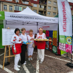 Koło Gospodyń Wiejskich w Kruklankach ze Szczupakiem faszerowanym, trzecie miejsce na podium